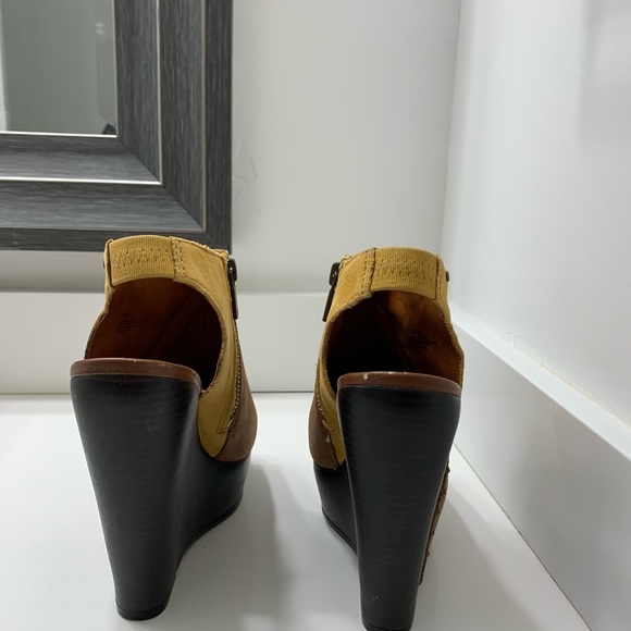 SOLD - Picture 5 of 10